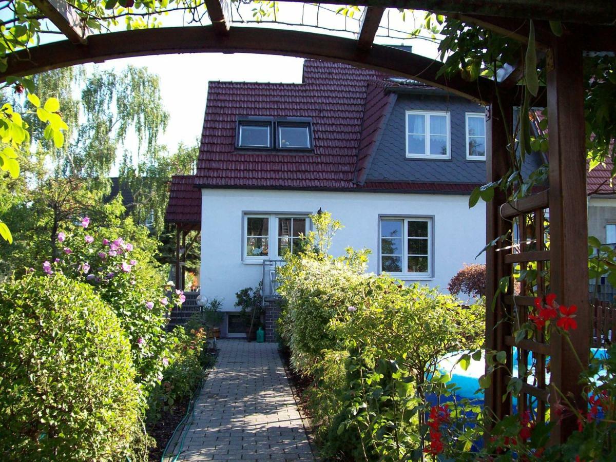 Cottage Near Centrum, Paradise Берлин Екстериор снимка