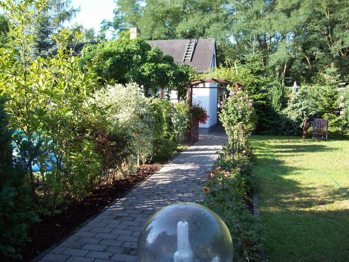 Cottage Near Centrum, Paradise Берлин Екстериор снимка