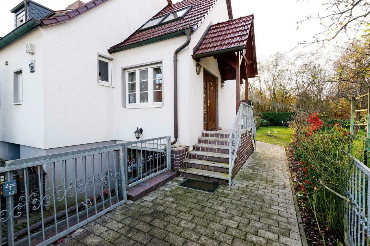 Cottage Near Centrum, Paradise Берлин Екстериор снимка